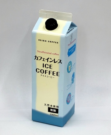 カフェインレスアイスコーヒー無糖1000ml（斜め）